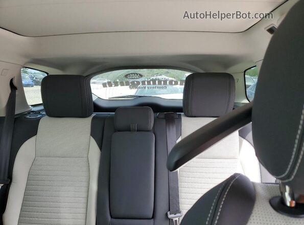SALCJ2FX8SH362424 2025 LAND ROVER DISCOVERY Black Rear seats view