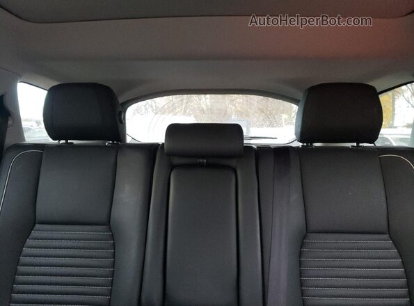 SALCT2BG7HH647074 2017 LAND ROVER DISCOVERY Серый Вид задних сидений