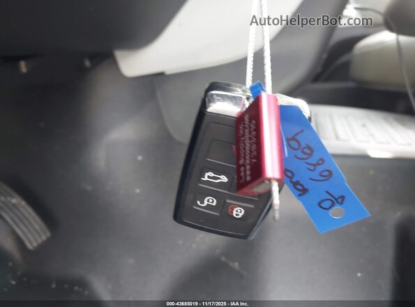 SALE97EU1L2016869 2020 LAND ROVER DEFENDER Зеленый Вид панели приборов