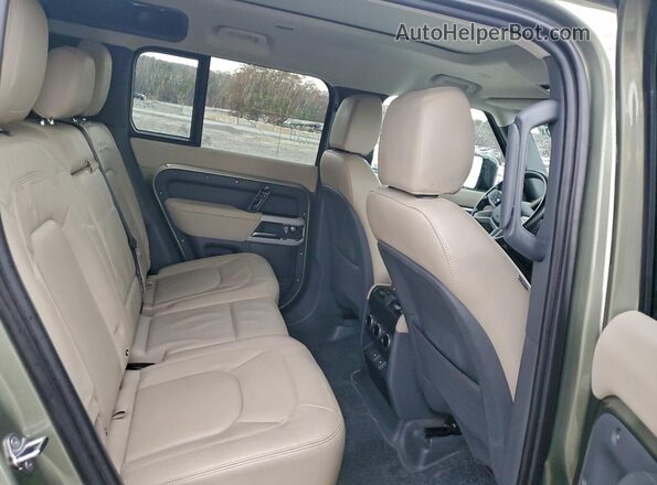 SALEJ7EU0R2271822 2024 LAND ROVER DEFENDER Green Vista de los asientos traseros