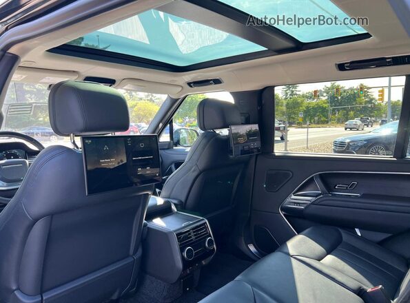SALKVBE79PA039825 2023 LAND ROVER RANGE Black უკანა სავარძლების ხედი
