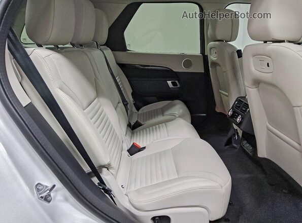 SALRJ2FX2S2503484 2025 LAND ROVER DISCOVERY White Սալոնի հետևի տեսք