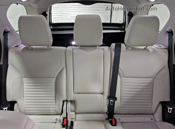 SALRJ2FX2S2503484 2025 LAND ROVER DISCOVERY White Հետևի նստատեղերի տեսք