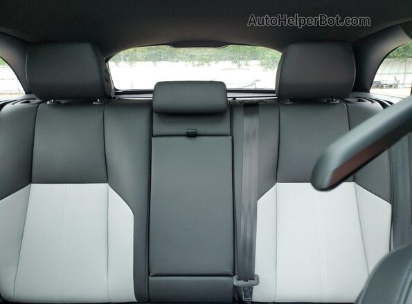 SALYJ2EX9TA817590 2026 LAND ROVER RANGE Черный Вид задних сидений