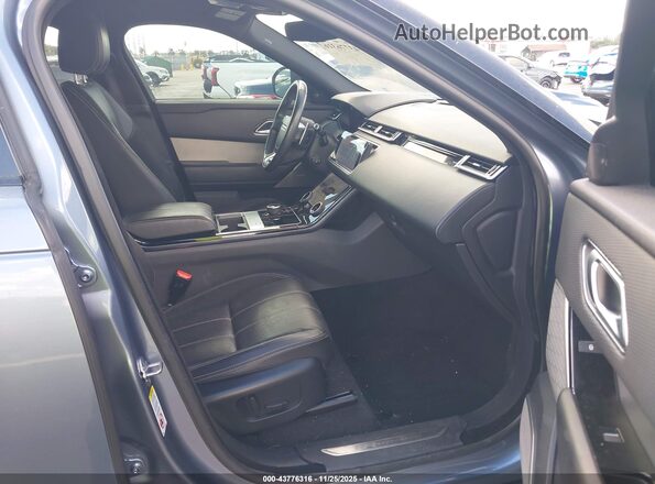 SALYL2EX7KA783898 2019 LAND ROVER RANGE ROVER VELAR Gray Front interior view