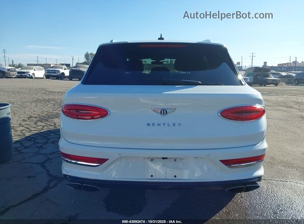SJAAM2ZV7MC033750 2021 BENTLEY BENTAYGA White 