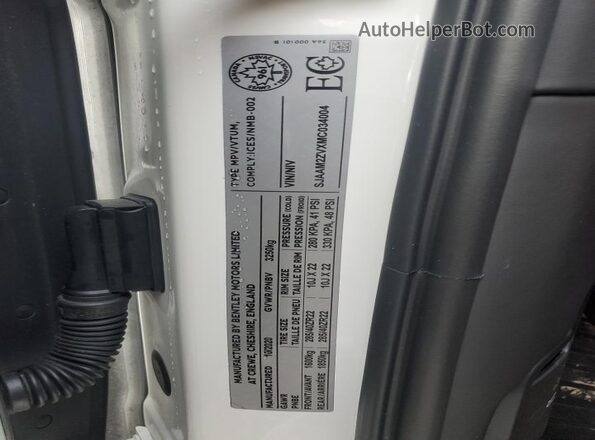 SJAAM2ZVXMC034004 2021 BENTLEY BENTAYGA White Widok wnętrza 360 stopni
