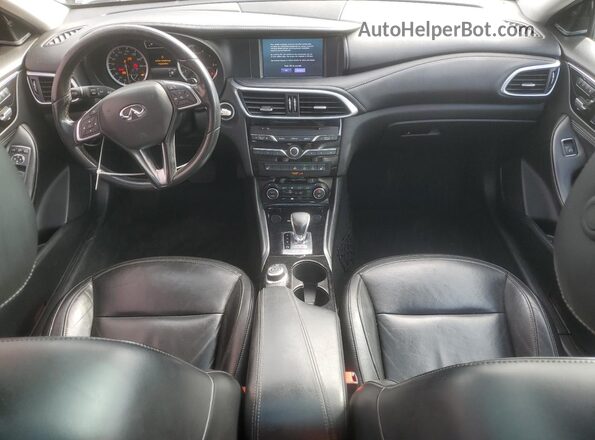 SJKCH5CP8KA008076 2019 INFINITI QX30 Black Dashboard view