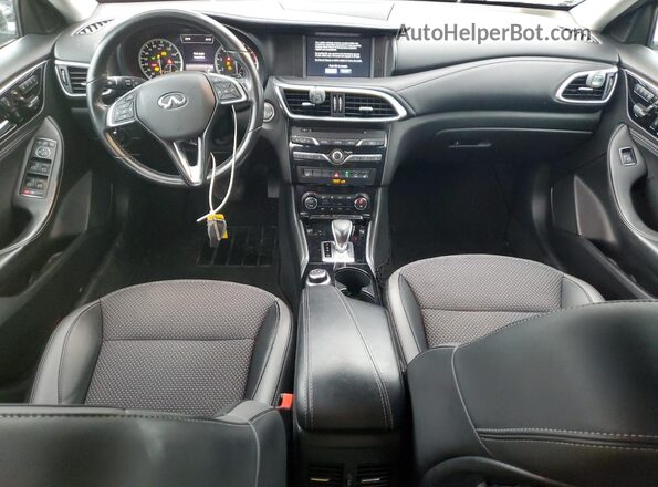 SJKCH5CR2KA011296 2019 INFINITI QX30 Gray 