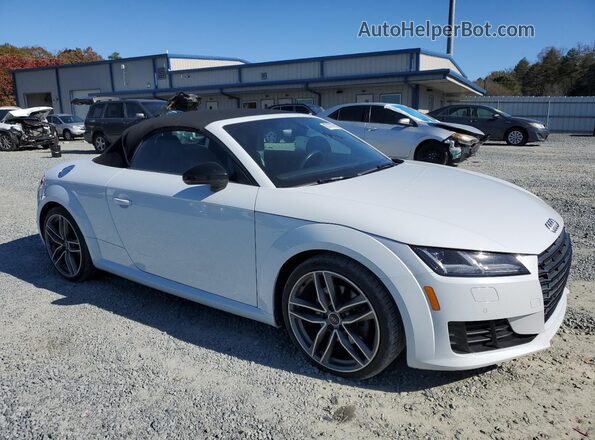 TRUT5CFV4H1010786 2017 AUDI TT White Front right
