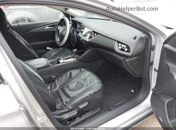 W04GL6SX4K1032492 2019 BUICK REGAL Серебряный Вид салона спереди
