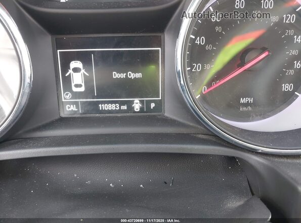W04GL6SX8J1061458 2018 BUICK REGAL White 