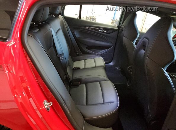 W04GS6SS5K1006491 2019 BUICK REGAL Red Widok tylnych siedzeń