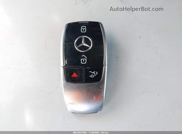 W1K1K5JB3PF202176 2023 MERCEDES-BENZ E-CLASS Белый Вид панели приборов