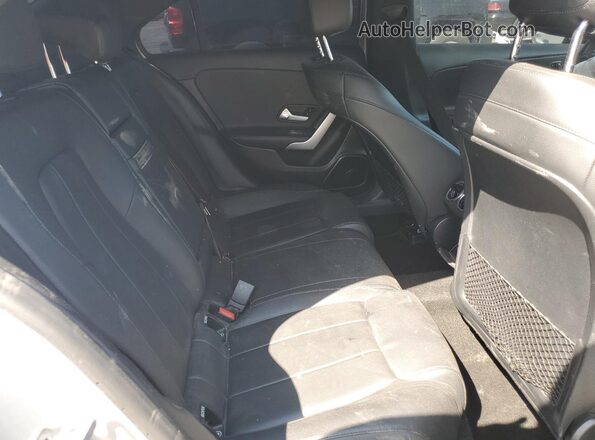 W1K3G4EB1LW047748 2020 MERCEDES-BENZ A Серебряный Вид задних сидений