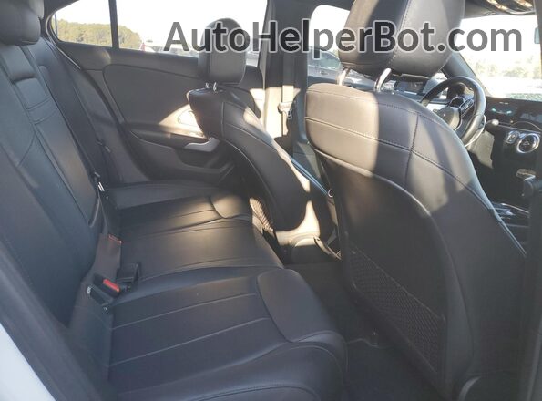 W1K3G4EB7LJ201392 2020 MERCEDES-BENZ A White Widok tylnych siedzeń