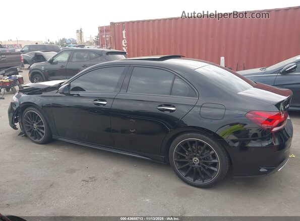 W1K3G4EB7MJ272660 2021 MERCEDES-BENZ A 220 Black Панорамний вид салону 360°