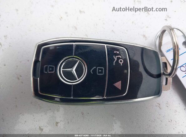 W1K3G4EBXMJ284835 2021 MERCEDES-BENZ A 220 Black Widok deski rozdzielczej