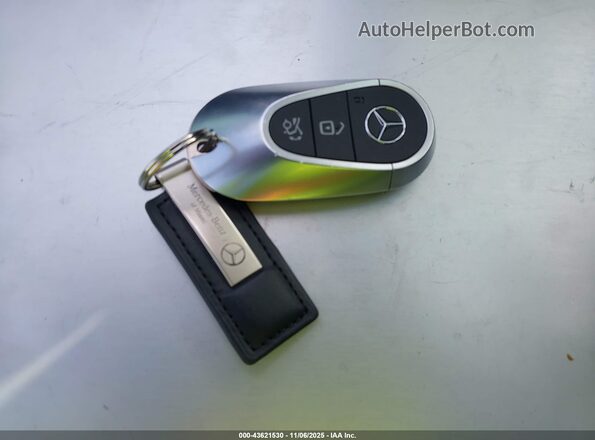 W1KAF4GB0PR070191 2023 MERCEDES-BENZ C-CLASS Black Widok deski rozdzielczej