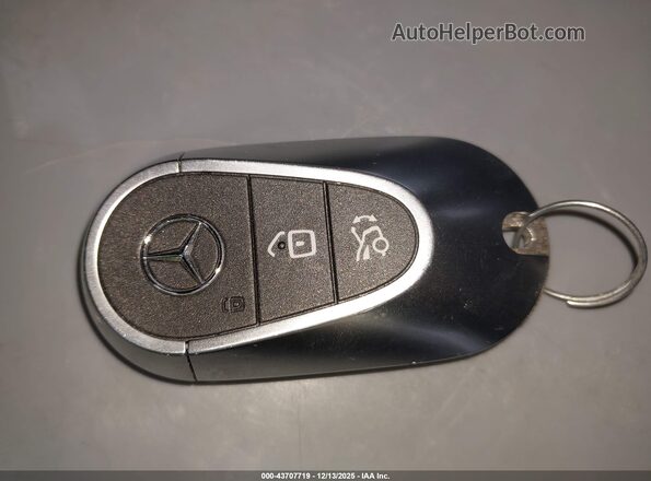 W1KAF4GB8PR071475 2023 MERCEDES-BENZ C-CLASS Black Dashboard view