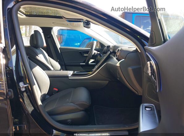 W1KAF4HB1SR247791 2025 MERCEDES-BENZ C-CLASS Black Widok wnętrza z przodu