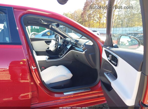 W1KAF4HB5PR107458 2023 MERCEDES-BENZ C-CLASS Красный Вид салона спереди