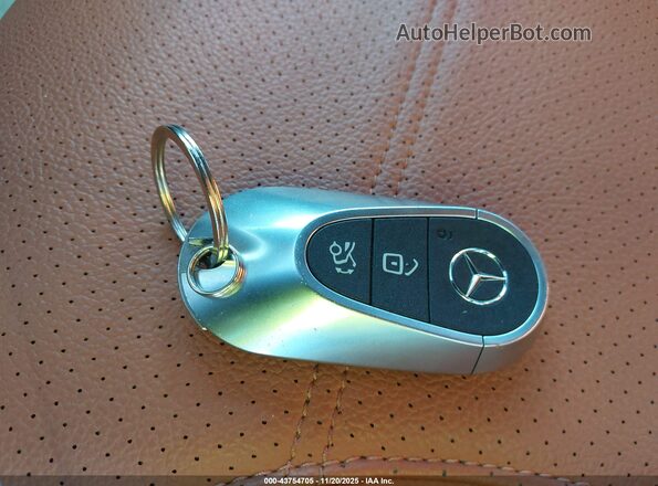 W1KAF4HB7RR186151 2024 MERCEDES-BENZ C-CLASS Белый 