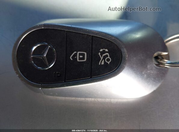 W1KAF4HB9PR082323 2023 MERCEDES-BENZ C-CLASS Black Առջևի վահանակի տեսք