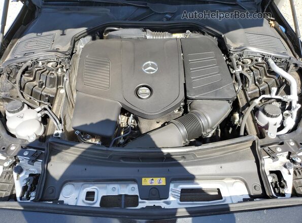W1KAF4HBXRR213200 2024 MERCEDES-BENZ C Black Vista interior trasera
