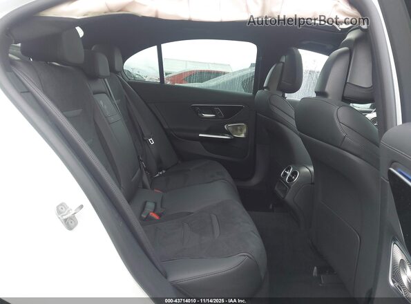 W1KAF8ABXRR199994 2024 MERCEDES-BENZ AMG C 63 Black Widok naklejki z numerem VIN