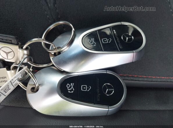 W1KAF8HB6RR176315 2024 MERCEDES-BENZ AMG C 43 Silver Առջևի վահանակի տեսք