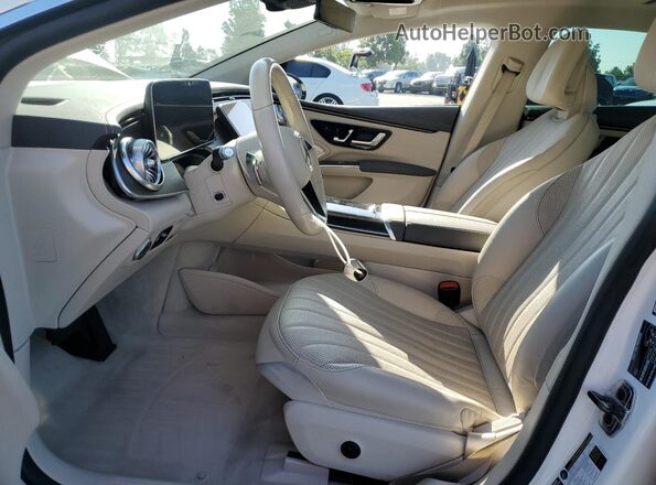 W1KCG2DB3NA001232 2022 MERCEDES-BENZ EQS White Vista interior delantera