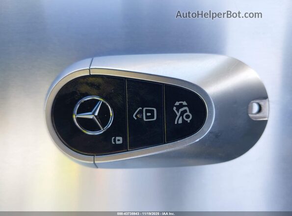 W1KCG2DB4PA025753 2023 MERCEDES-BENZ EQS 450+ Gray Առջևի վահանակի տեսք
