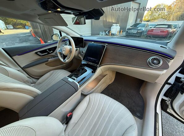 W1KCG2DB5NA014130 2022 MERCEDES-BENZ EQS White Вид спереду