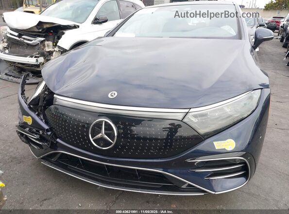 W1KCG4EB2NA015309 2022 MERCEDES-BENZ EQS 580 Blue Rear interior view