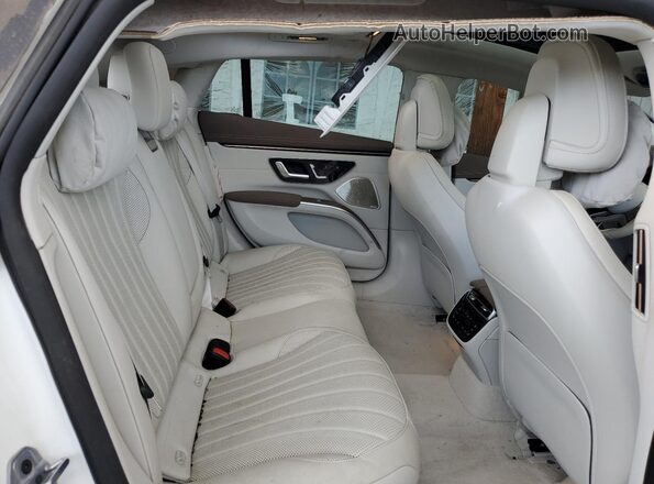 W1KCG4EB5NA019922 2022 MERCEDES-BENZ EQS White Vista de los asientos traseros