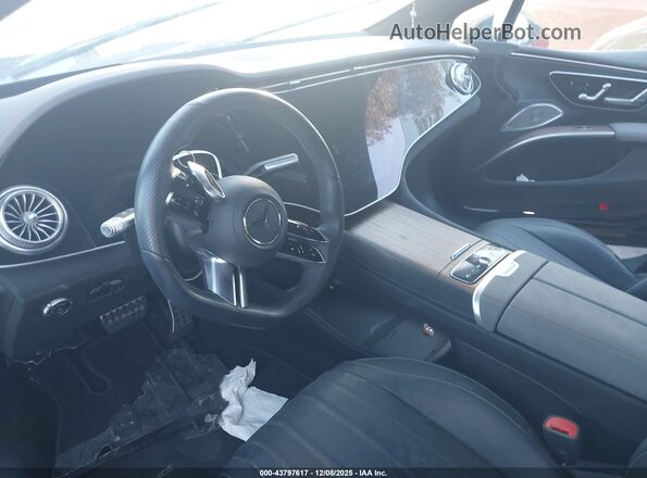 W1KCG4EBXNA021522 2022 MERCEDES-BENZ EQS 580 Black Вид салону спереду
