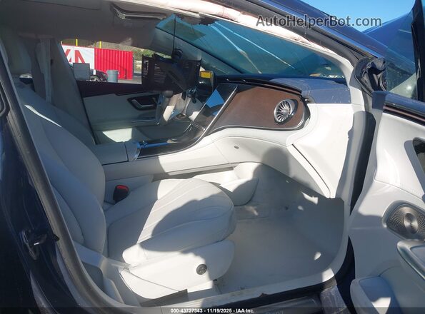 W1KEG2BB4RF058978 2024 MERCEDES-BENZ EQE 350+ Blue Front interior view