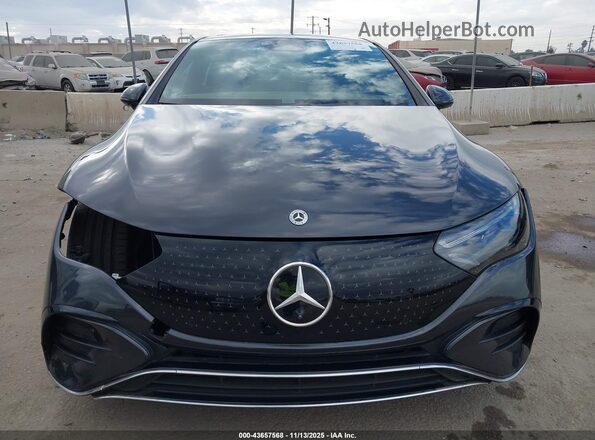 W1KEG2BB8RF054867 2024 MERCEDES-BENZ EQE 350+ Gray Widok wnętrza z tyłu
