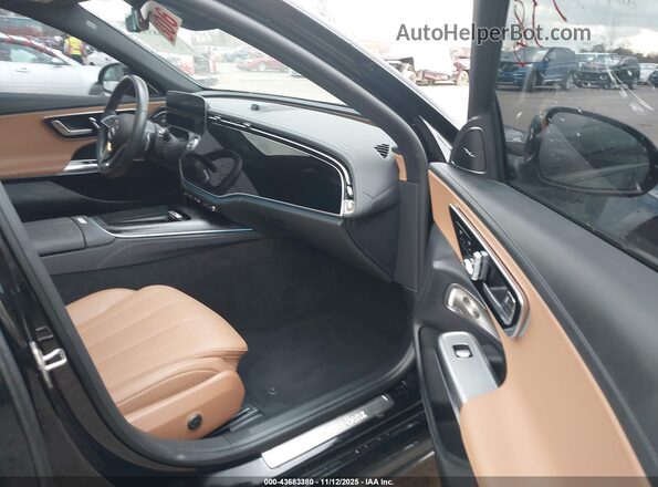 W1KLF4HB1SA104136 2025 MERCEDES-BENZ E-CLASS Черный Вид салона спереди
