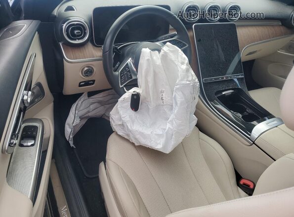 W1KMJ4HB1SF048754 2025 MERCEDES-BENZ CLE Black Vista del salpicadero