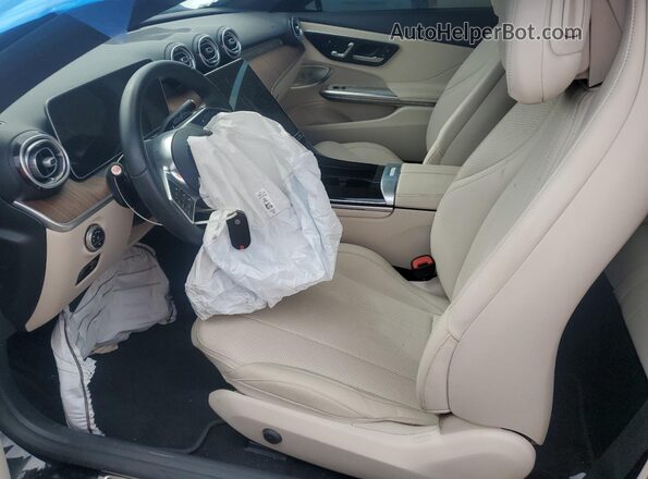 W1KMJ4HB1SF048754 2025 MERCEDES-BENZ CLE Black Vista interior delantera