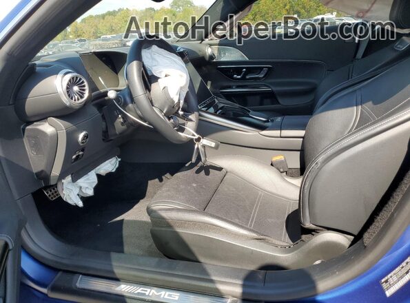W1KRJ8AB5RF001034 2024 MERCEDES-BENZ AMG Blue Widok wnętrza z przodu