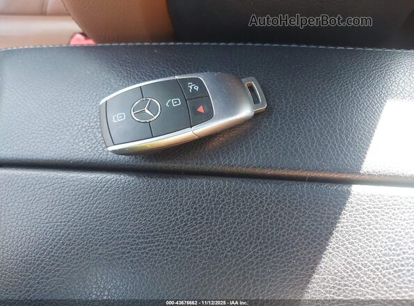 W1KWF6EB8MR604246 2021 MERCEDES-BENZ AMG C 43 Dark Blue Вид панелі приладів