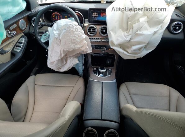W1KWF8DB0MR641675 2021 MERCEDES-BENZ C Black წინა პანელის ხედი