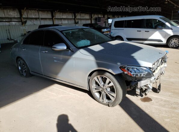 W1KWF8DB3MR648152 2021 MERCEDES-BENZ C Серебряный Передняя правая четверть