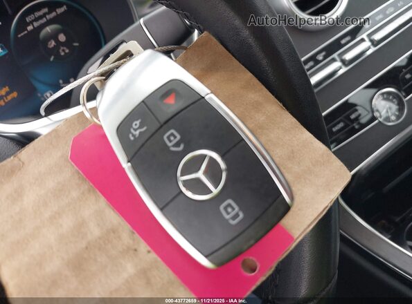 W1KWF8DB4MR628895 2021 MERCEDES-BENZ C-CLASS Silver Vista del salpicadero