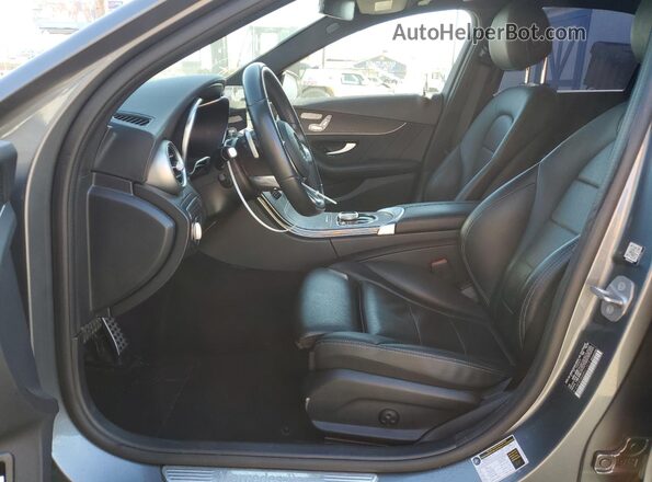 W1KWF8DB6MR611015 2021 MERCEDES-BENZ C Gray Вид салону спереду
