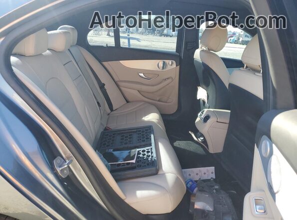 W1KWF8DB6MR650574 2021 MERCEDES-BENZ C Gray Widok tylnych siedzeń
