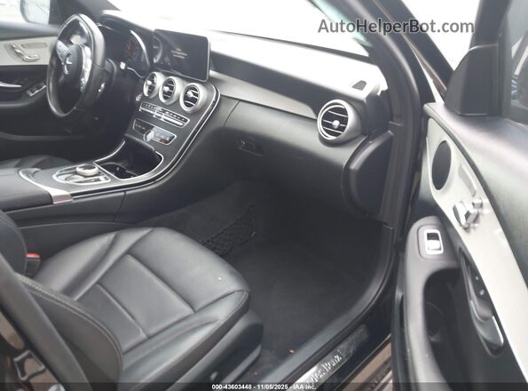 W1KWF8DBXMR644504 2021 MERCEDES-BENZ C-CLASS Black Front interior view